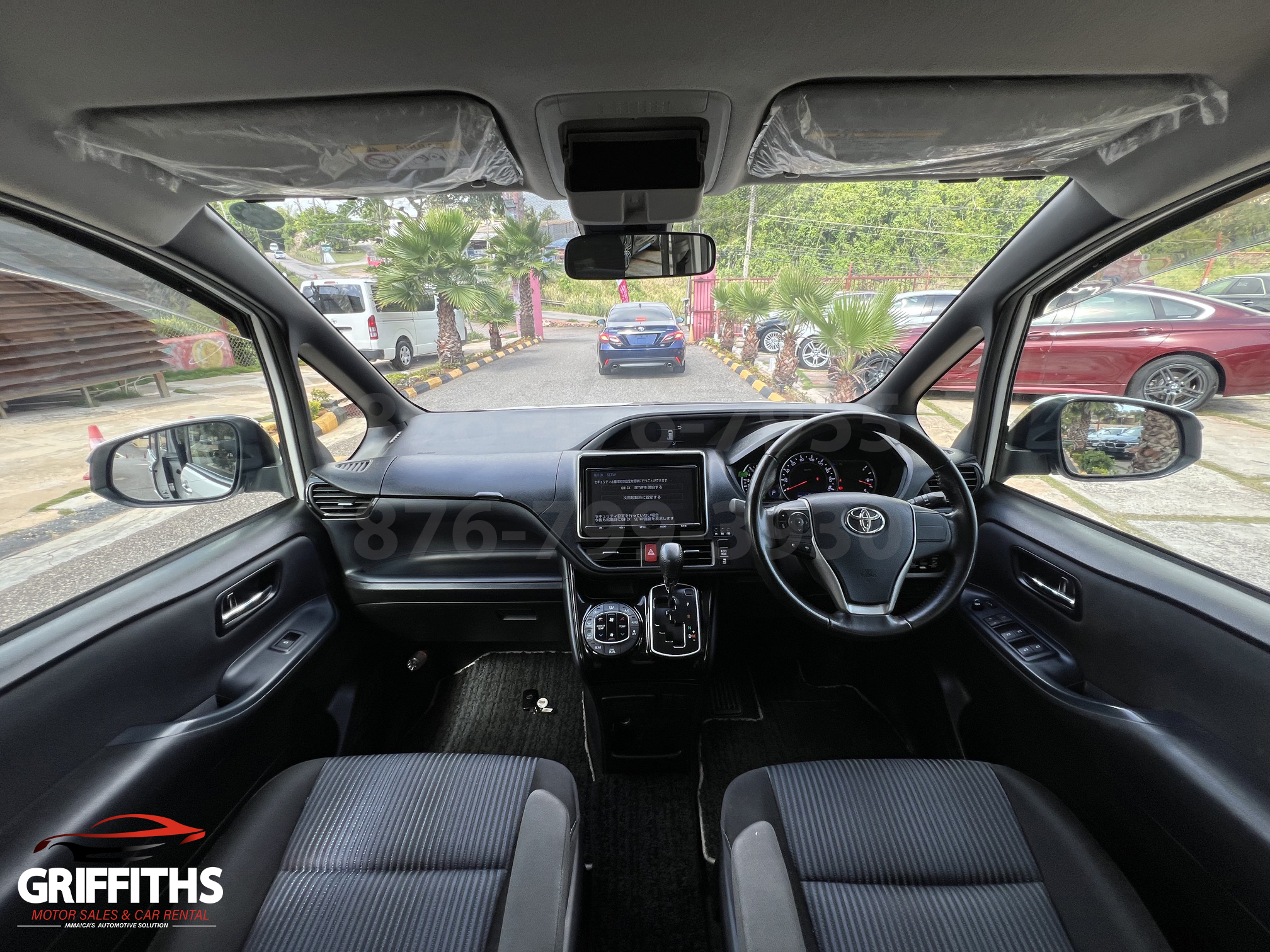 Vehicle Image 9