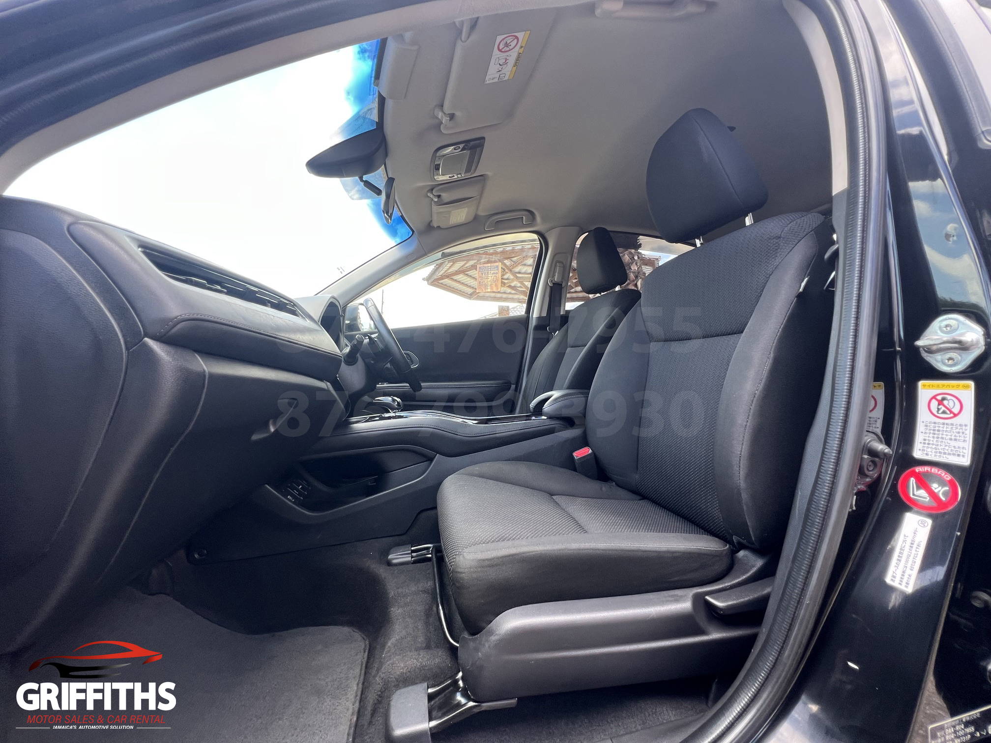 Vehicle Image 12