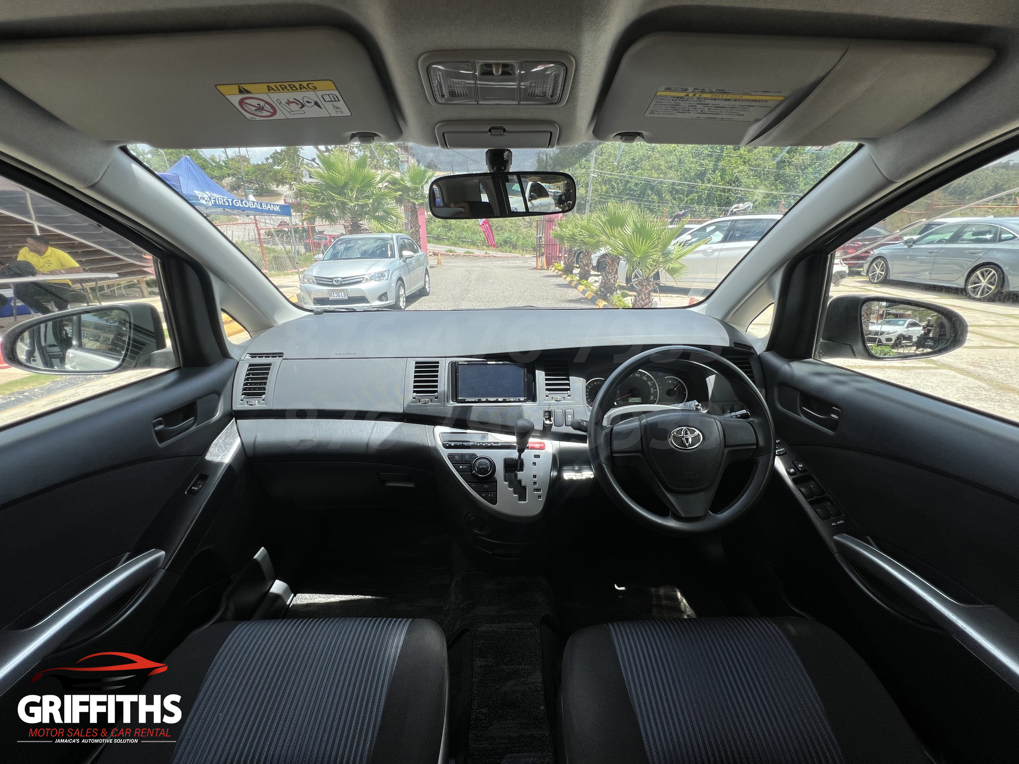 Vehicle Image 9