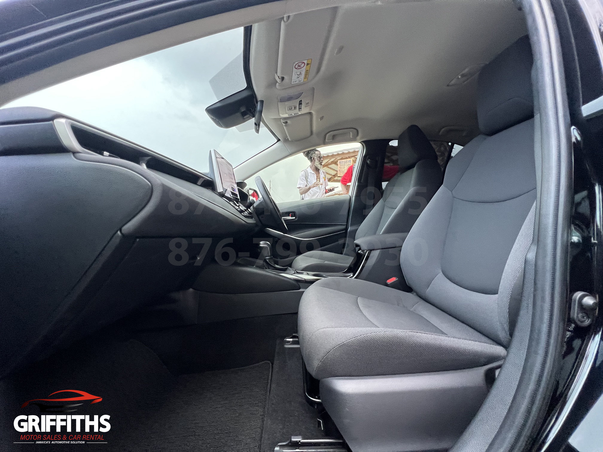 Vehicle Image 12