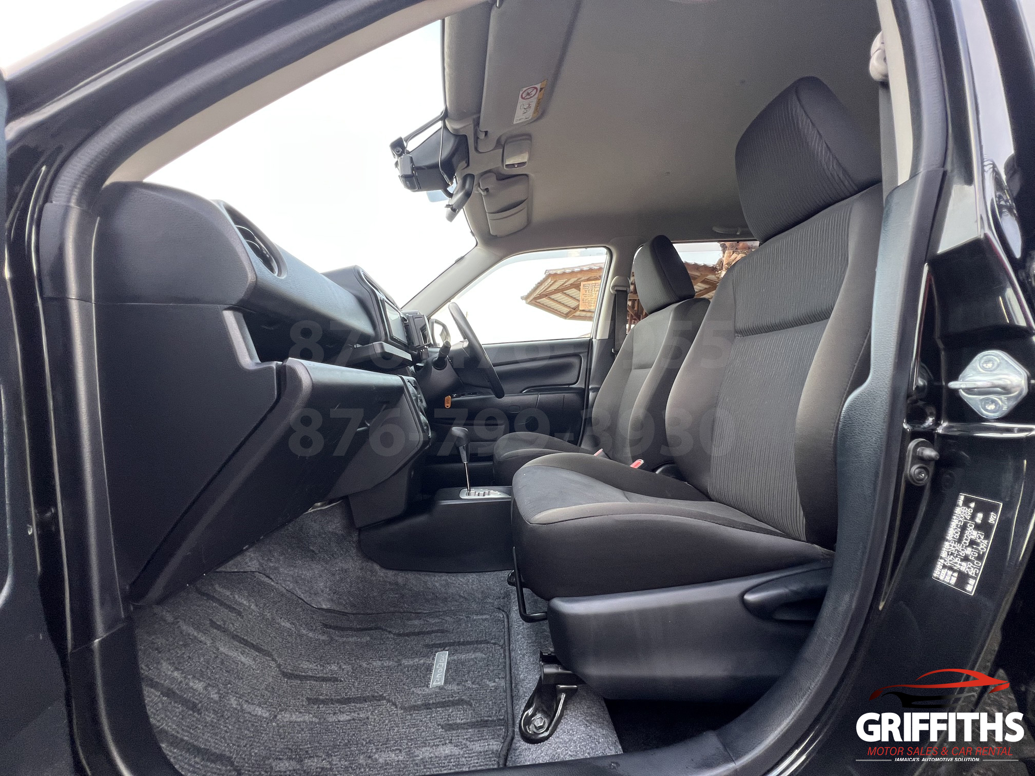 Vehicle Image 12
