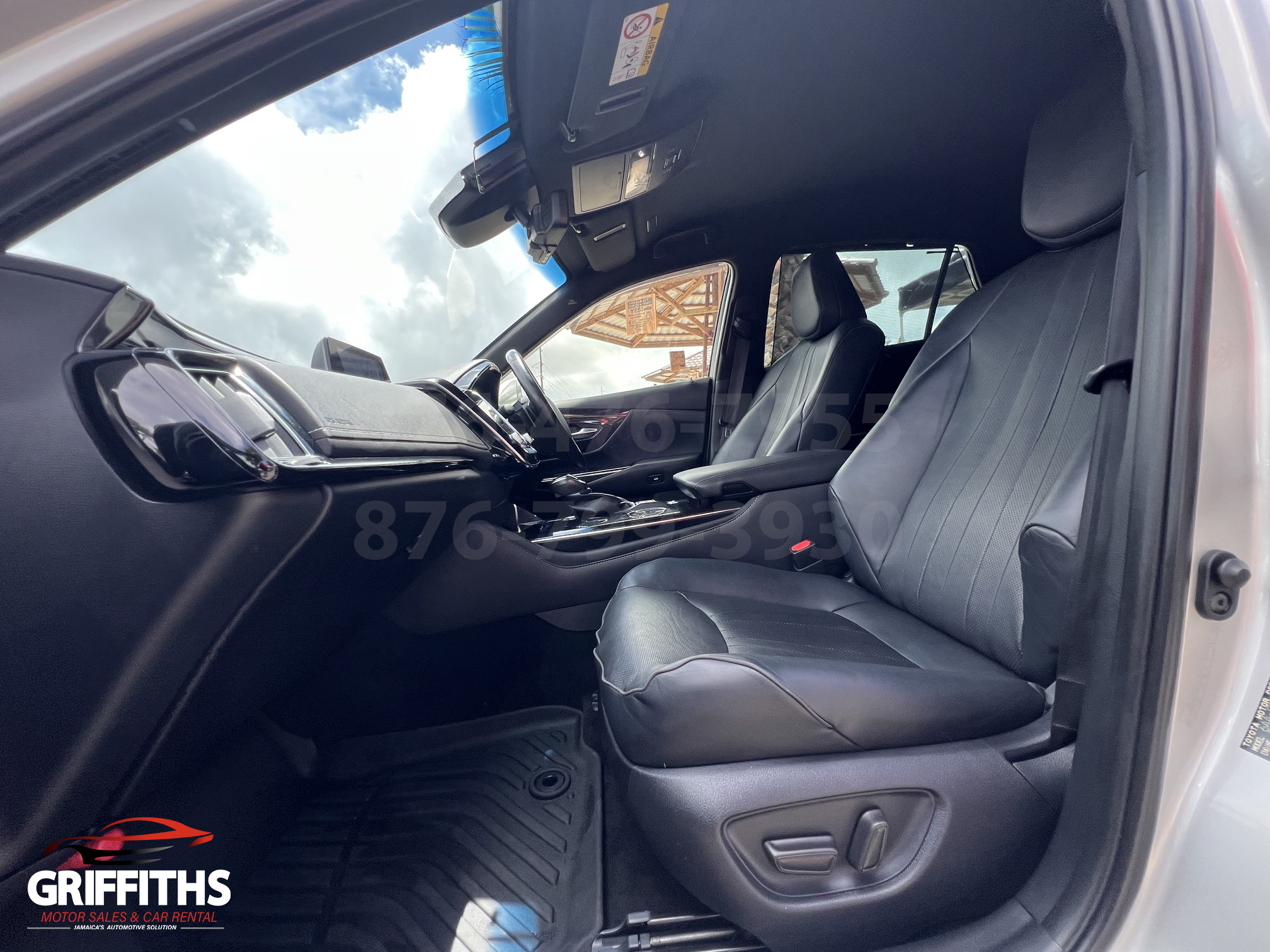 Vehicle Image 12