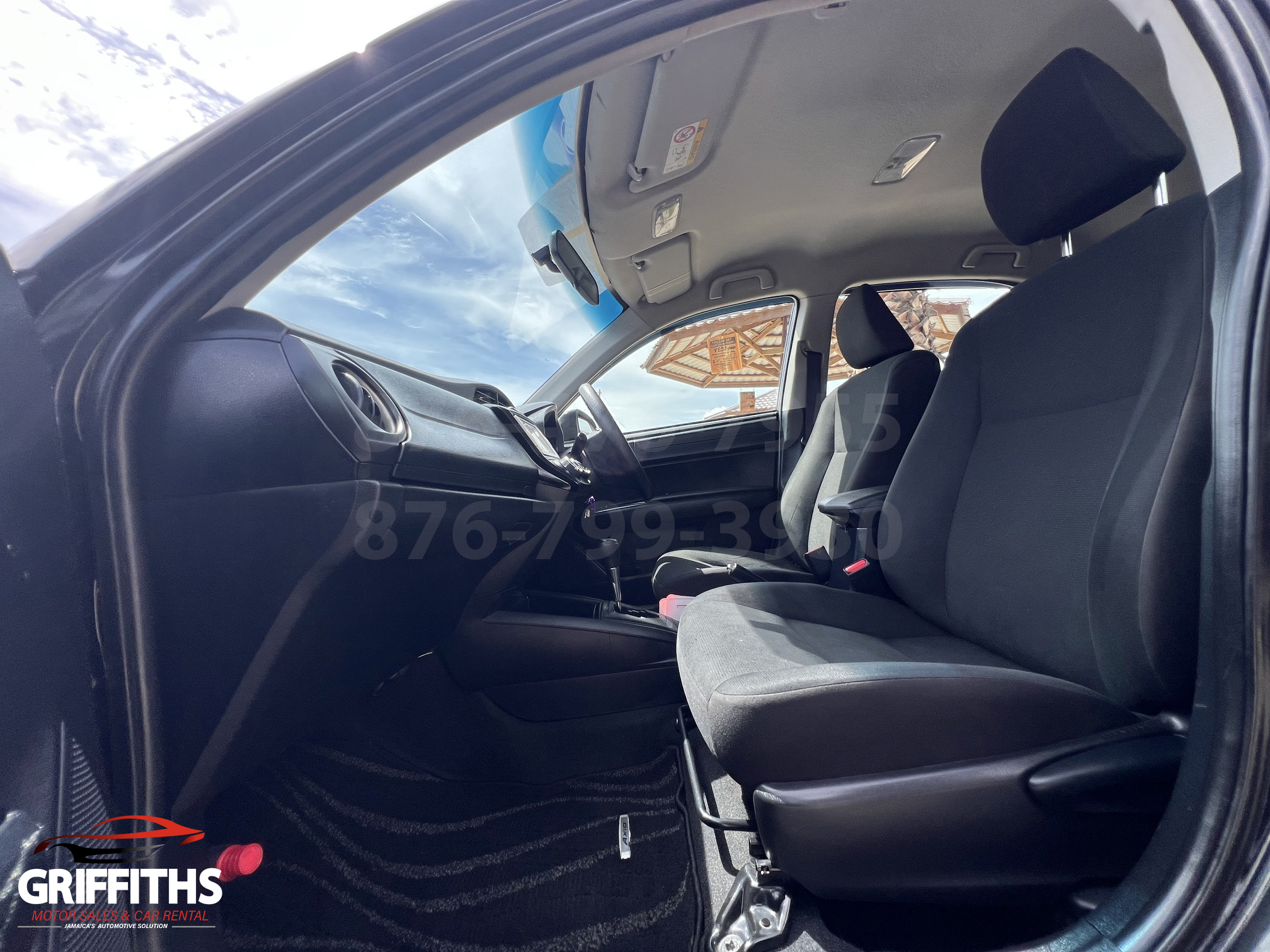 Vehicle Image 12