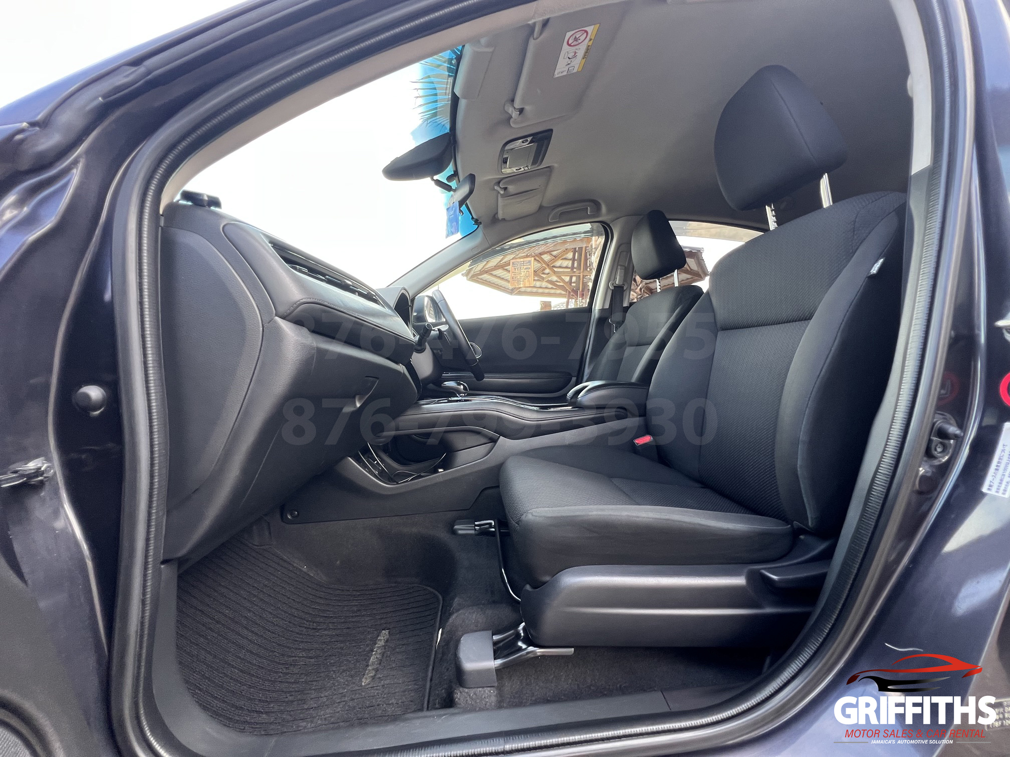 Vehicle Image 12