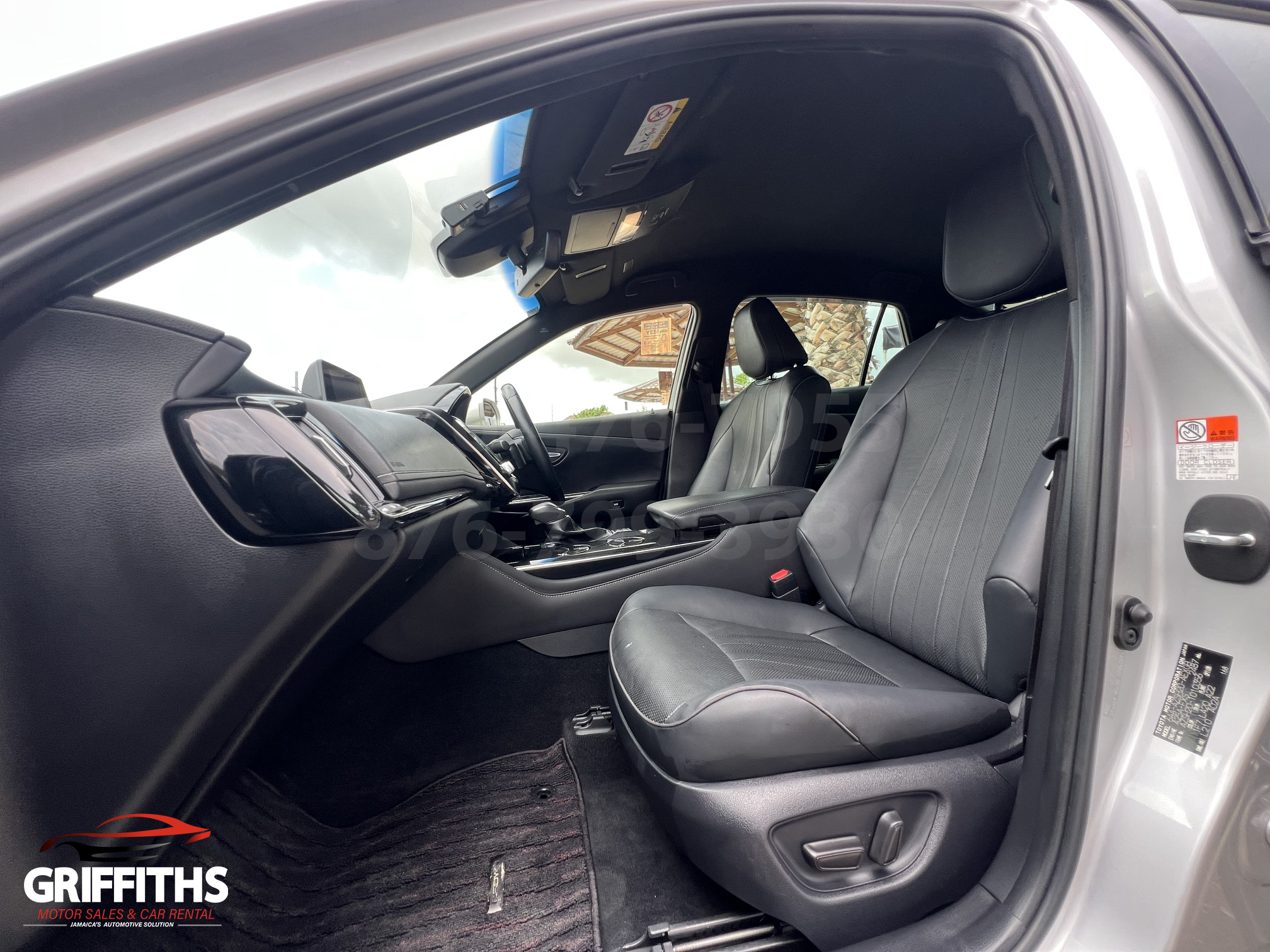 Vehicle Image 12