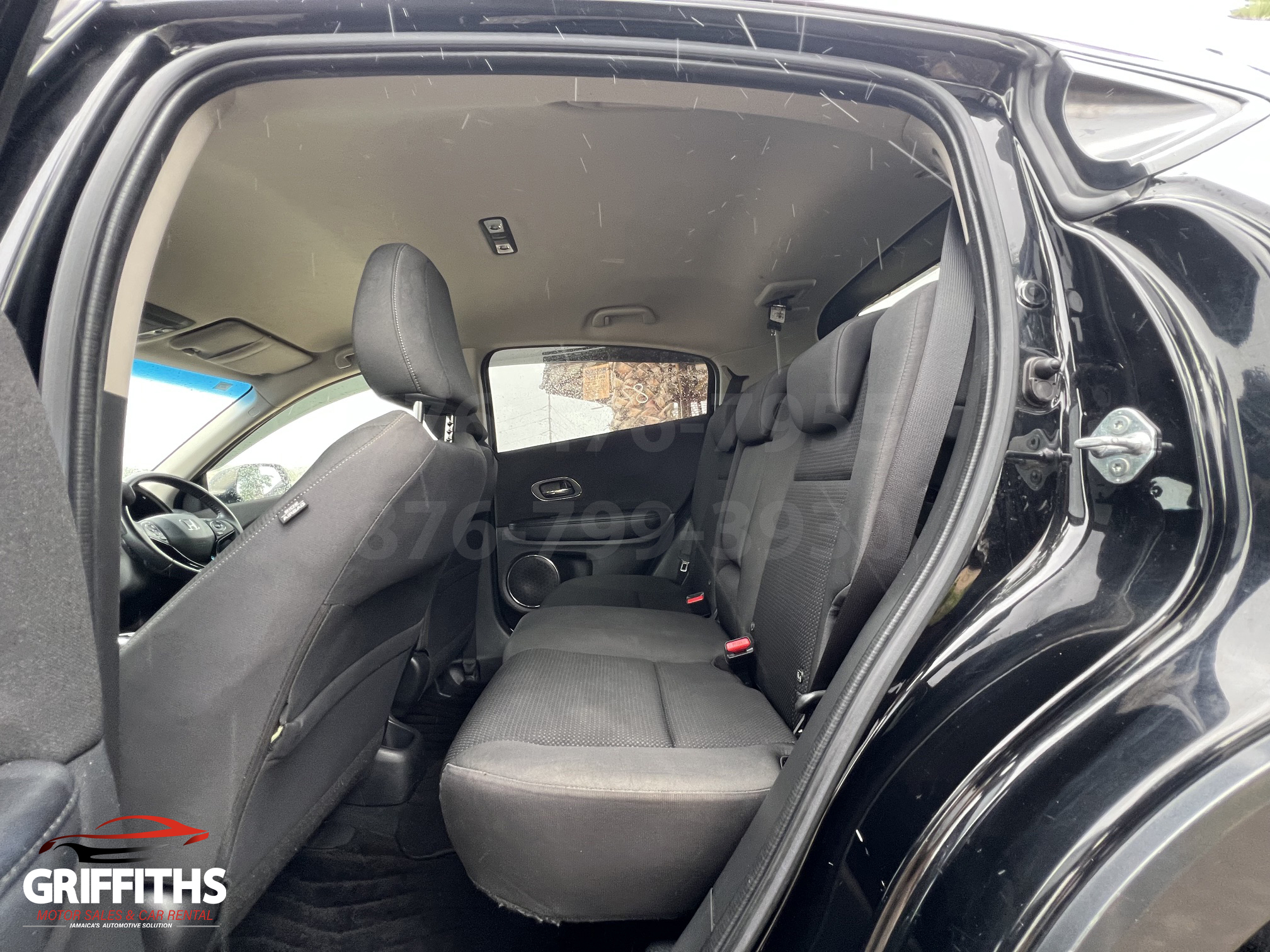 Vehicle Image 13