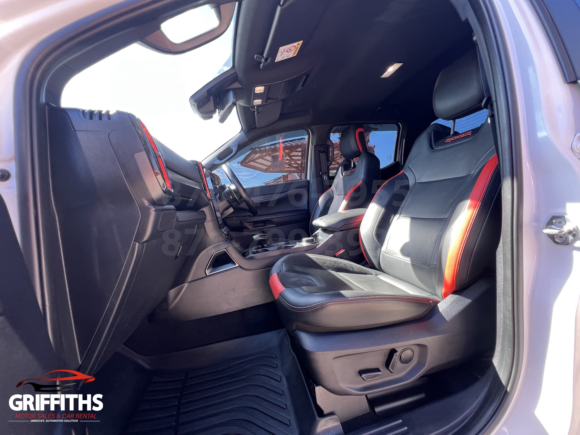 Vehicle Image 13